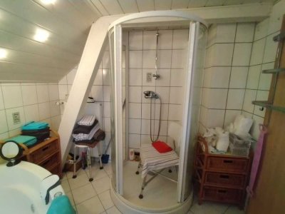 Charmantes Einfamilienhaus in malerischer Lage mit traumhaftem Garten
