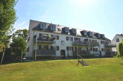 3-Zi.-DG-Studio-Wg. mit Gemeinschaftsgarten in Regensburg Süd / zwischen Uni und Altstadt