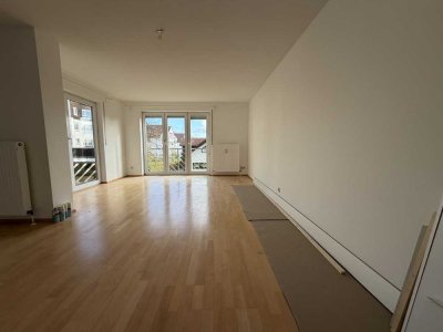 Helle und gepflegte 3,5 Zi.-Wohnung mit Balkon in Markgröningen