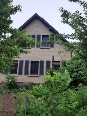 Preiswertes 8,5-Zimmer-Einfamilienhaus in Worms-Rheindürkheim Rheindürkheim