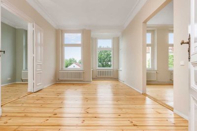 Neuwertige bezugsfreie Altbauwohnung - provisionsfrei