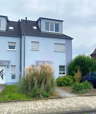 Moderne Doppelhaushälfte in ruhiger Top-Lage von Butzbach – sofort bezugsbereit!