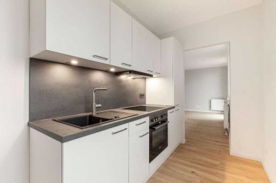 Wunderschön sanierte 1-Zimmer Wohnung in Altglienicke!