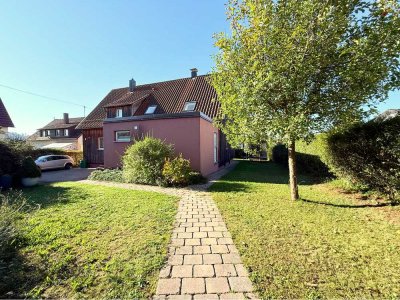 Ökologisch kernsaniertes 2-Familienhaus mit drei Garagen!