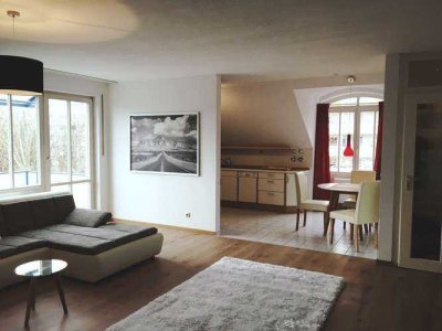 Lichtdurchflutete 2-Zimmer-Wohnung mit Balkon in Ismaning