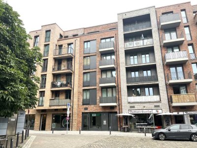 Mitten drin! Gepflegte zwei Zimmer Wohnung im Schlossquartier frei!