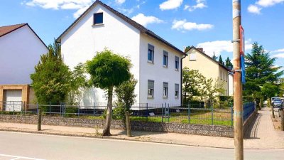 Sanierungsbedürftiges Haus Eckgrundstück