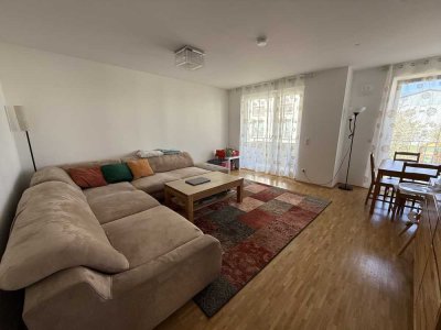 Exklusive, gepflegte 4-Zimmer-Wohnung mit gehobener Innenausstattung mit Balkon und EBK in Neubiberg