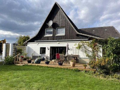 Willkommen am Großen Plöner See! 
Solides Renditeobjekt mit 5 WE  für Investoren