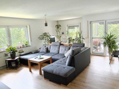 Freundliche   geräumige 4,5 Zimmerwohnung in Innenstadtnähe