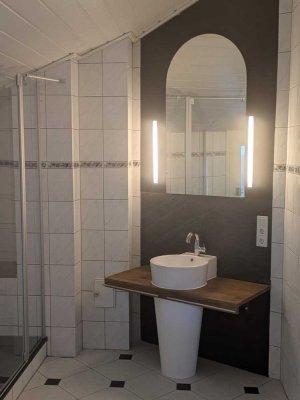 88m2 gemütliche Dachgeschoss Loft Atelier Wohnung mit Kamin in Ranstadt Bobenhausen