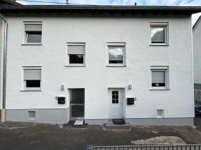 Renovierte Doppelhaushälfte bezugsfertig inkl. Küche