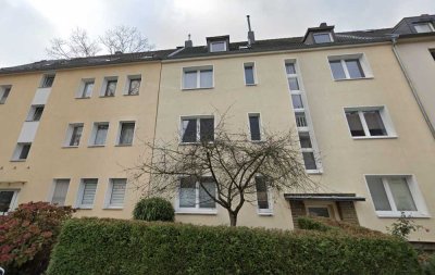 Teilmöblierte Wohnung mit Balkon & Blick ins Grüne nahe Uniklinikum