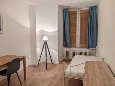 Bes.Dienstag: Möbliertes  1-Zi-Whg 23qm,Weilheim, Zentrum-