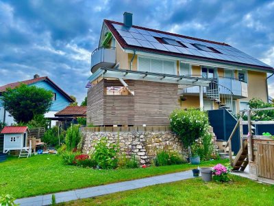 Provisionsfreie Erdgeschoss Eigentumswohnung Maisonette 191m2, renoviert, Pool, PV, eigener Garten