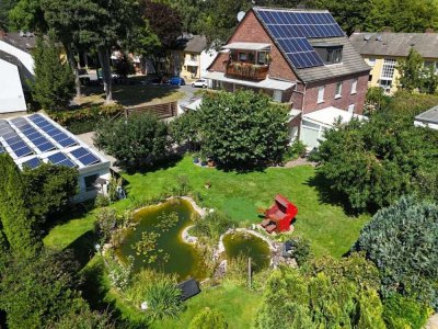 Mehrgenerationenhaus, Familien(t)raum mit 3 Wohneinheiten, großem Garten & Garagen