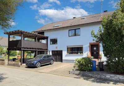 Großzügiges Haus mit Einliegerwohnung in 66882 Hütschenhausen zu verkaufen
