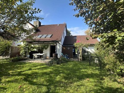 Charmante Doppelhaushälfte mit wunderschönem Garten in Ottenhofen - Nähe Erding