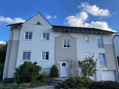 Gepflegte 3-Zimmer-Wohnung im 2. OG mit Balkon in Warstein-Allagen