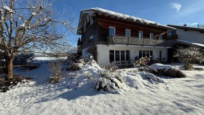 Exklusiv Wohnen in perfekter Umgebung - modernes Architektenhaus am Stadtrand !