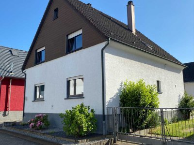 2-Familienhaus mit Potential in ruhiger Lage