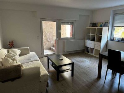 Exklusive, gepflegte 2-Zimmer Souterrain-Wohnung mit Terasse in Kerpen-Sindorf