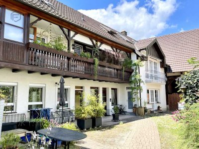 Charaktervolles Wohnhaus mit Innenhof und großem Ausbaupotenzial!