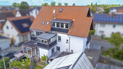 **Großzügiges Zweifamilienhaus in Riedstadt – Zwei Wohneinheiten, Garten, Pool & mehr**