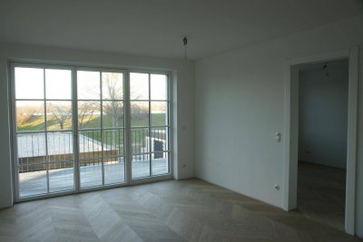 PRESTIGEWOHNUNG MIT BALKON IM ZENTRUM UND AN DER DONAULÄNDE IN LANGENLEBARN IM ERSTBEZUG INKL. HEIZKOSTEN