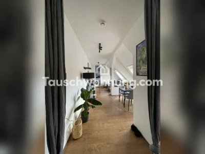 Tauschwohnung: Charmante Altbauwohnung im DG mit Schrägen im Wohnzimmer �✨