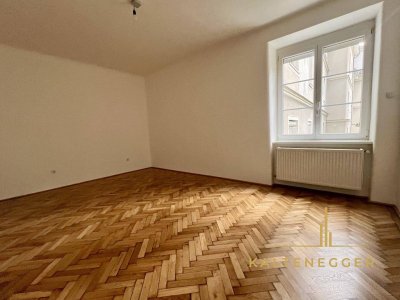 Unbefristet: 1 Zimmer Altbauwohnung mit separater Küche