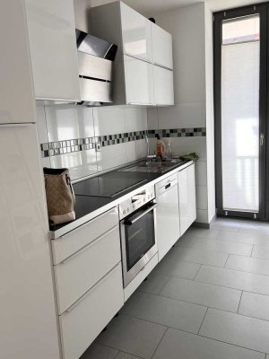 Neu-Ulm Stadtmitte – Moderne 1,5-Zimmer-EG-Wohnung mit Terrasse & Garten