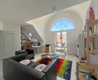 Klein, fein, zentral – charmante 1-Zimmer-Wohnung mit viel  Licht