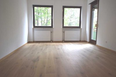 Schöne Wohnung mit zwei Balkonen