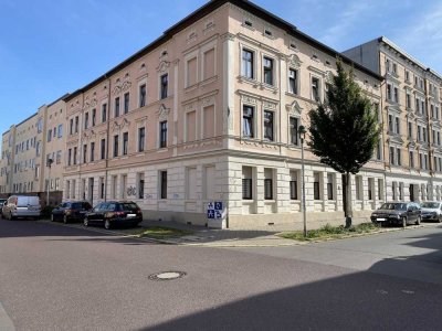 Sanierte 2 Zimmer-Altbauwohnung mit Balkon & EBK in MD-Sudenburg zu vermieten