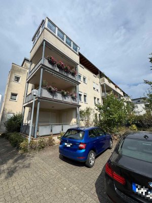 Großzügige 4-Zimmer-Wohnung mit 17 m² Terrasse, Garten, zwei Parkplätzen & Top-Lage in Landau