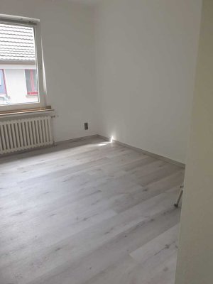 Ansprechende helle 3-Zimmer-Wohnung mit Balkon in Duisburg-Ruhrort