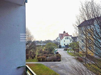 EIN GEMÜLICHES ZUHAUSE, MIT LOGGIA, TIEFGARAGENPLATZ U.V.M.