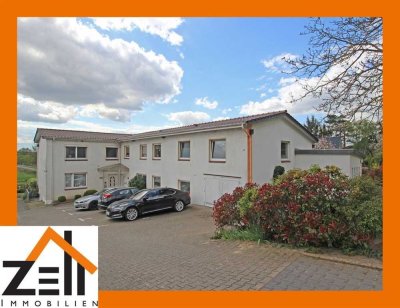 * Ideale Single-Wohnung * Duschbad * Einbauküche * Pkw-Stellplatz * kleine Terrasse *