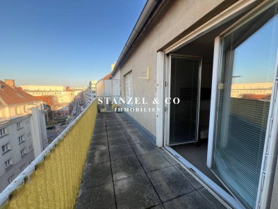 SONNIGES DACHGESCHOSS MIT TERRASSE