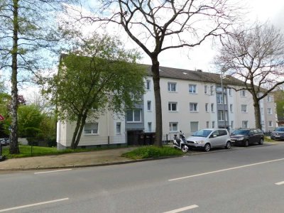 Einzugsbereit neu renovierte 1-R-Wohnung mit Balkon!