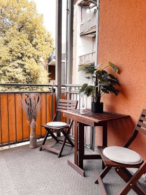 XXL-Wohnzimmer l 1.OG l Balkon l im Herzen von Zwickau