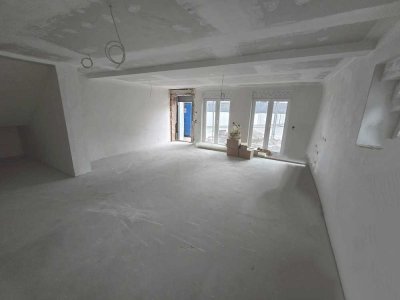 4,5-Zimmer-Maissonetten-Wohnung-Erstbezug nach Sanierung