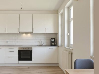 Helle 2 Zimmer Wohnung - mit spitzen Verkehrsanbindung