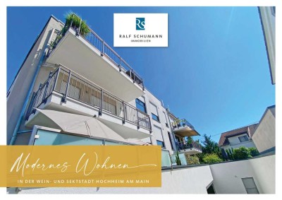 Moderne, sehr gepflegte ETW - Aufzug / großzügiger Balkon / schöne EBK + 2 PKW-Stellplätze!