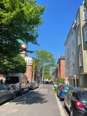 Helle 2-Raum-Wohnung mit kleinem Balkon in Köln Nippes