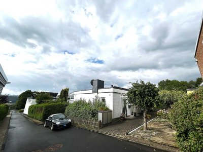 Exklusiver Bungalow in ruhiger Siedlung mit hochwertiger Ausstattung & PV-Anlage