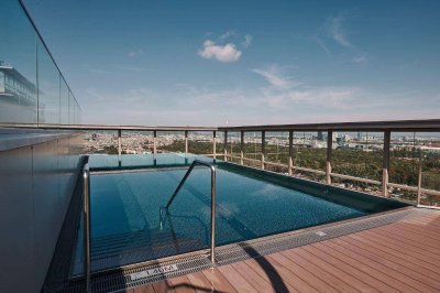 Möblierte Balkonwohnung mit 2 Zimmern - in den TrIIIple Towers