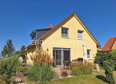Attraktives Einfamilienhaus mit separater Einliegerwohnung – gepflegt und modern