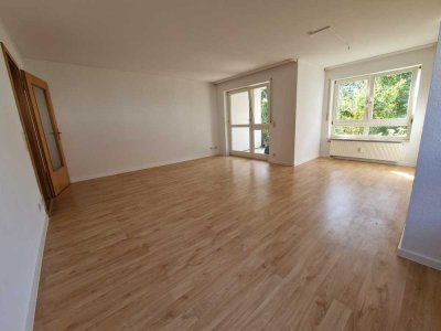 Helle 3 Zimmer Erdgeschosswohnung